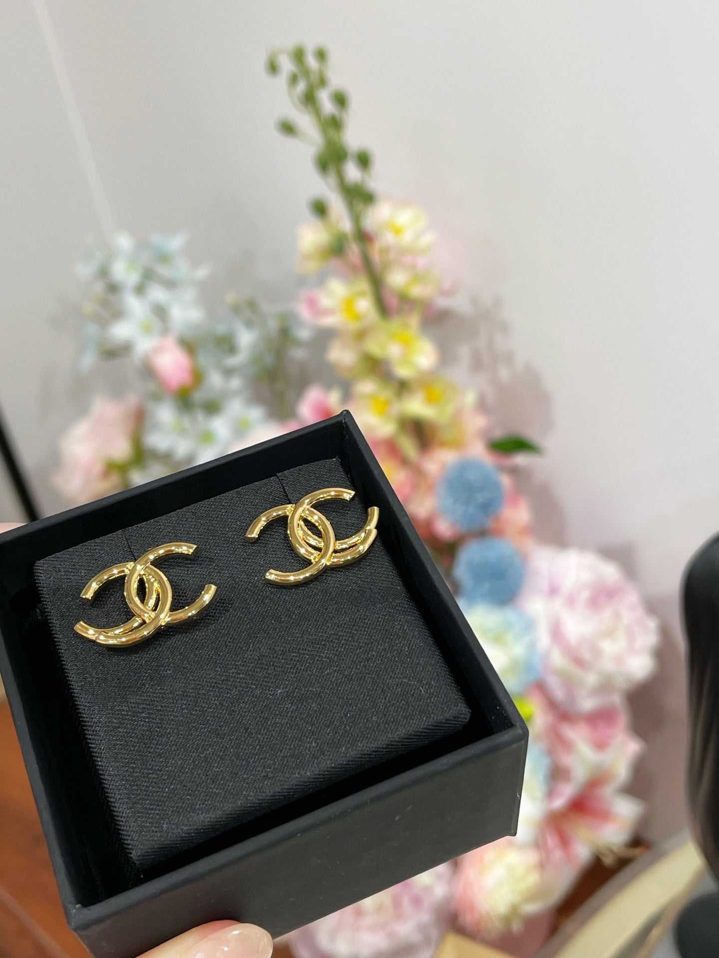 CC 26FW Gorgeous Earrings 001