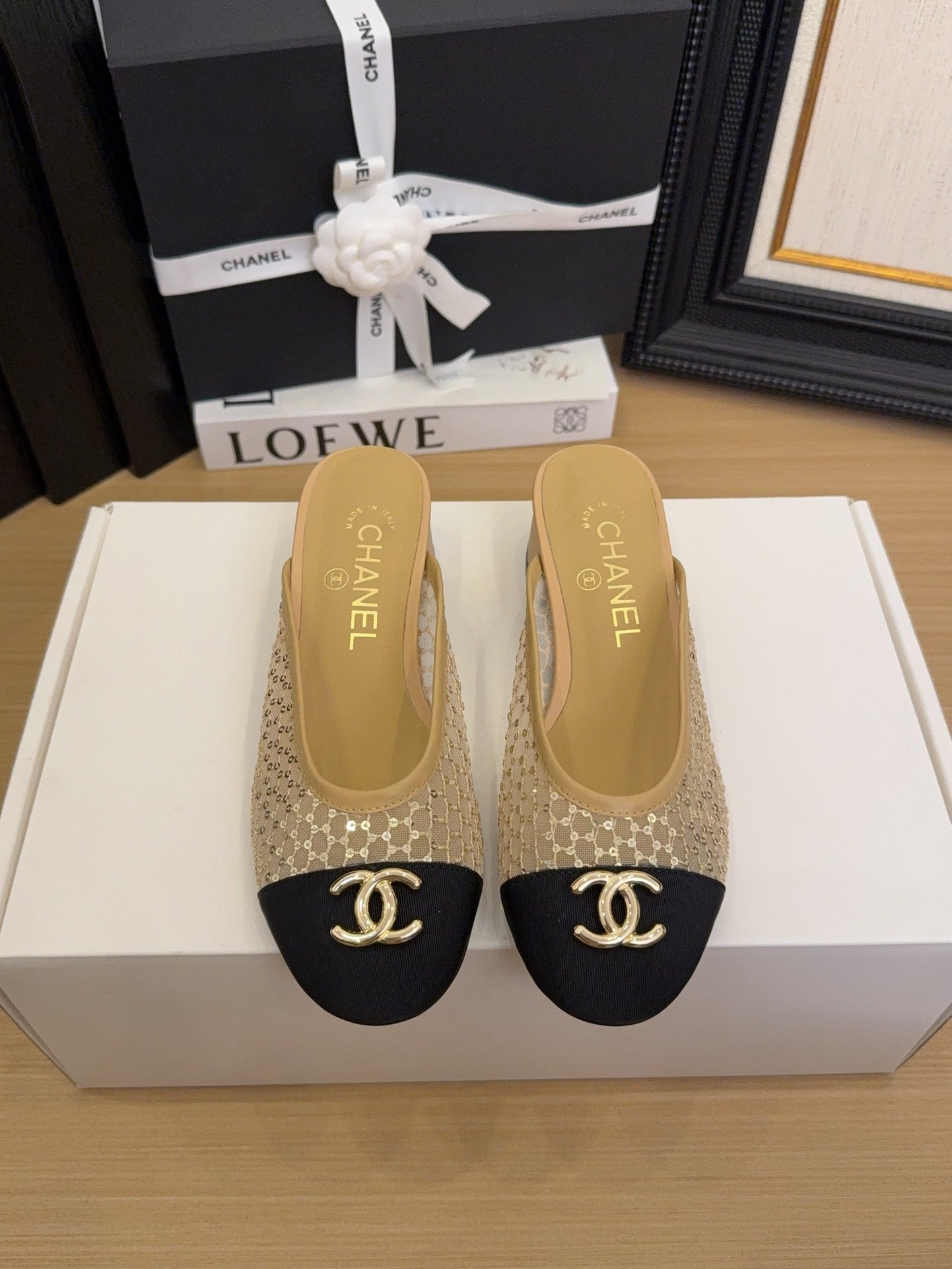 CC 25 Mule 40mm Beige Mesh Beige Sheepskin Black Grosgrain 277724