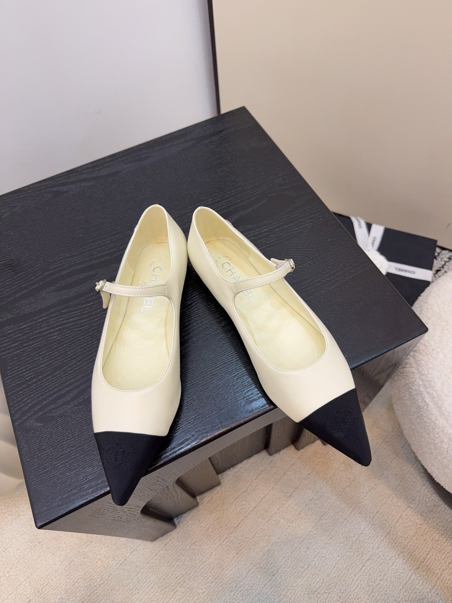 CD FW Mary Janes Light Beige Lambskin & Grosgrain 505040