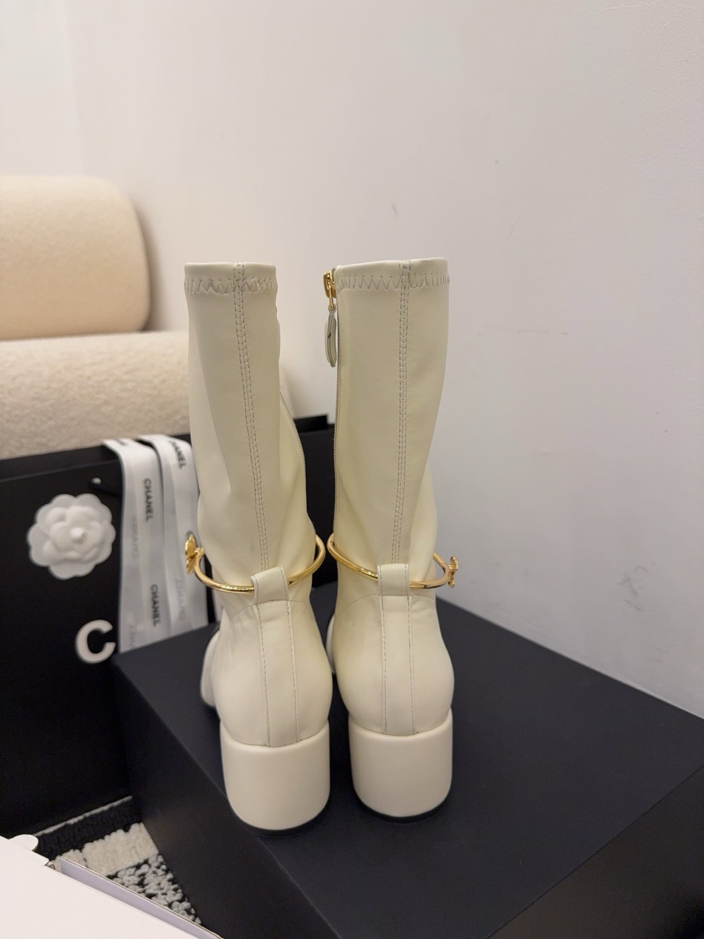 CC 26 Short Boot With Gold-tone Ankle Chain Cream Black Lambskin 588820