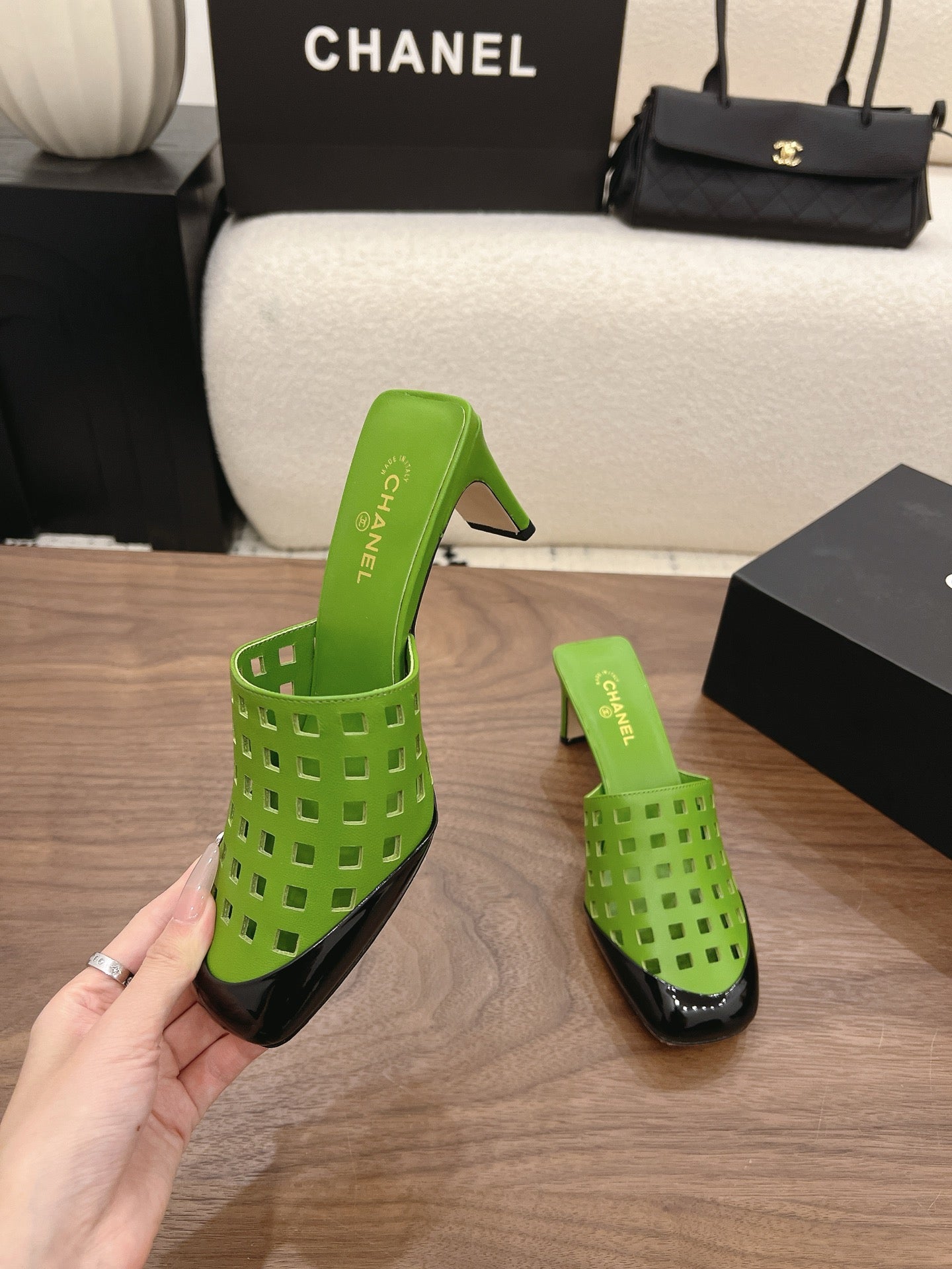 CC 26s Woven Mule High-Heeled Sandals Green Black Leather 849873