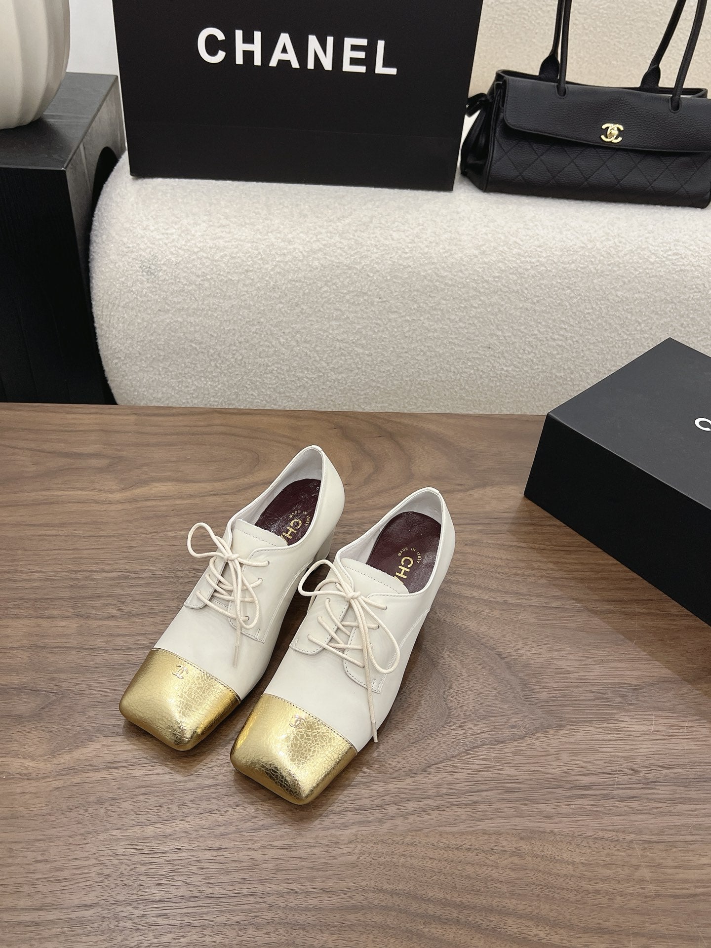 CC 26s Loafer 5cm White Gold Leather 910476