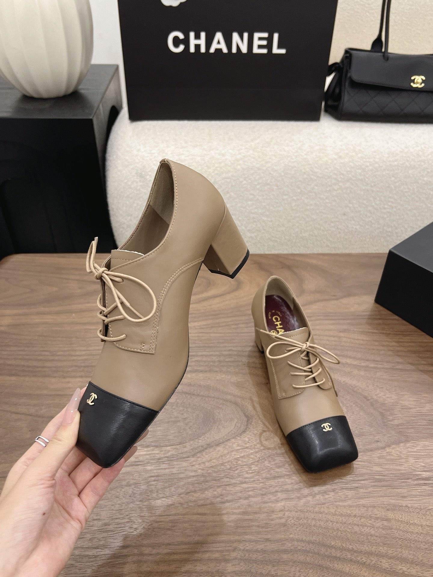 CC 26s Loafer 5cm Black Taupe Leather 910477