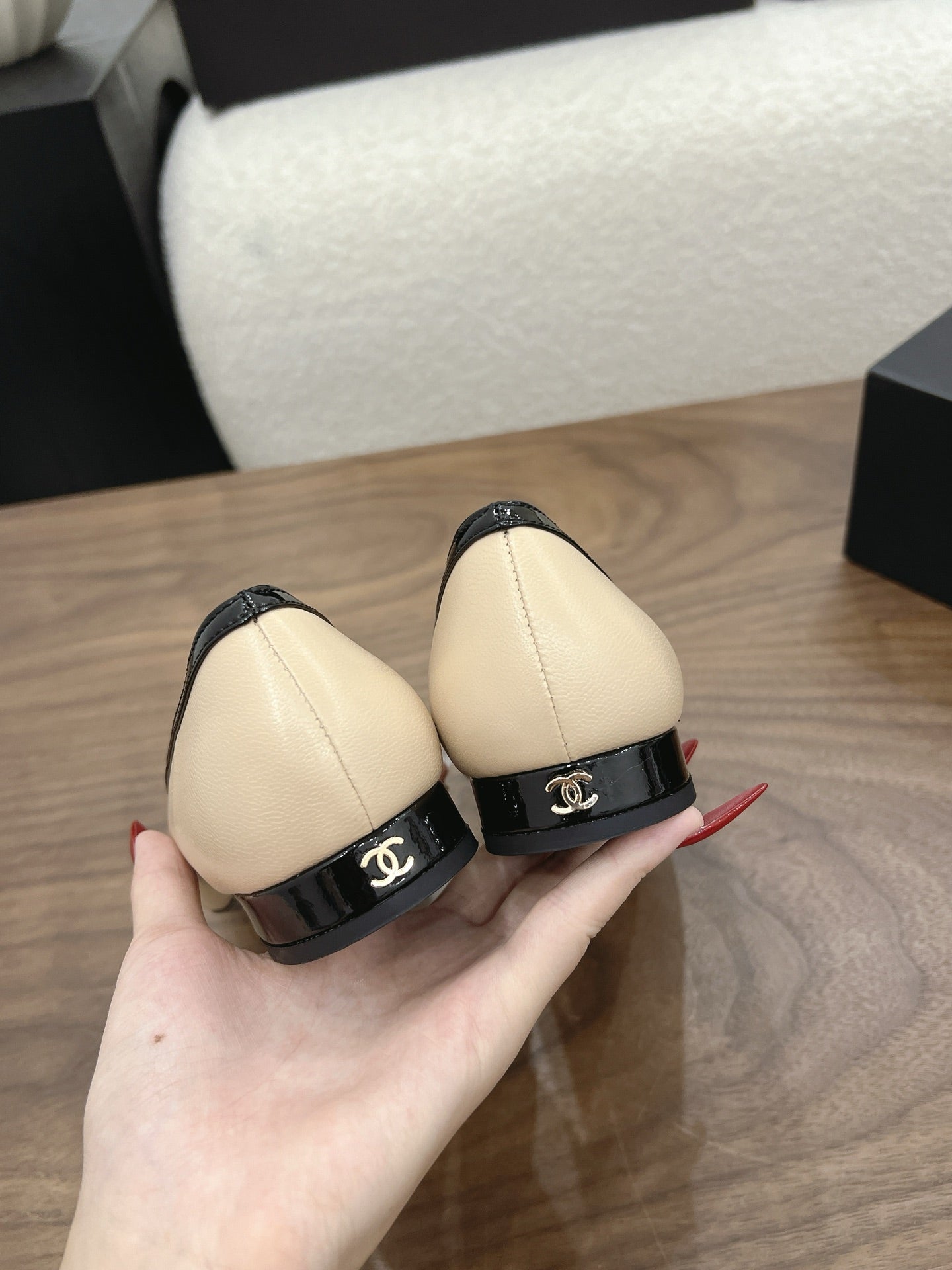 CC 26s Ballet Flat Black Beige Lambskin Patent Leather 915314