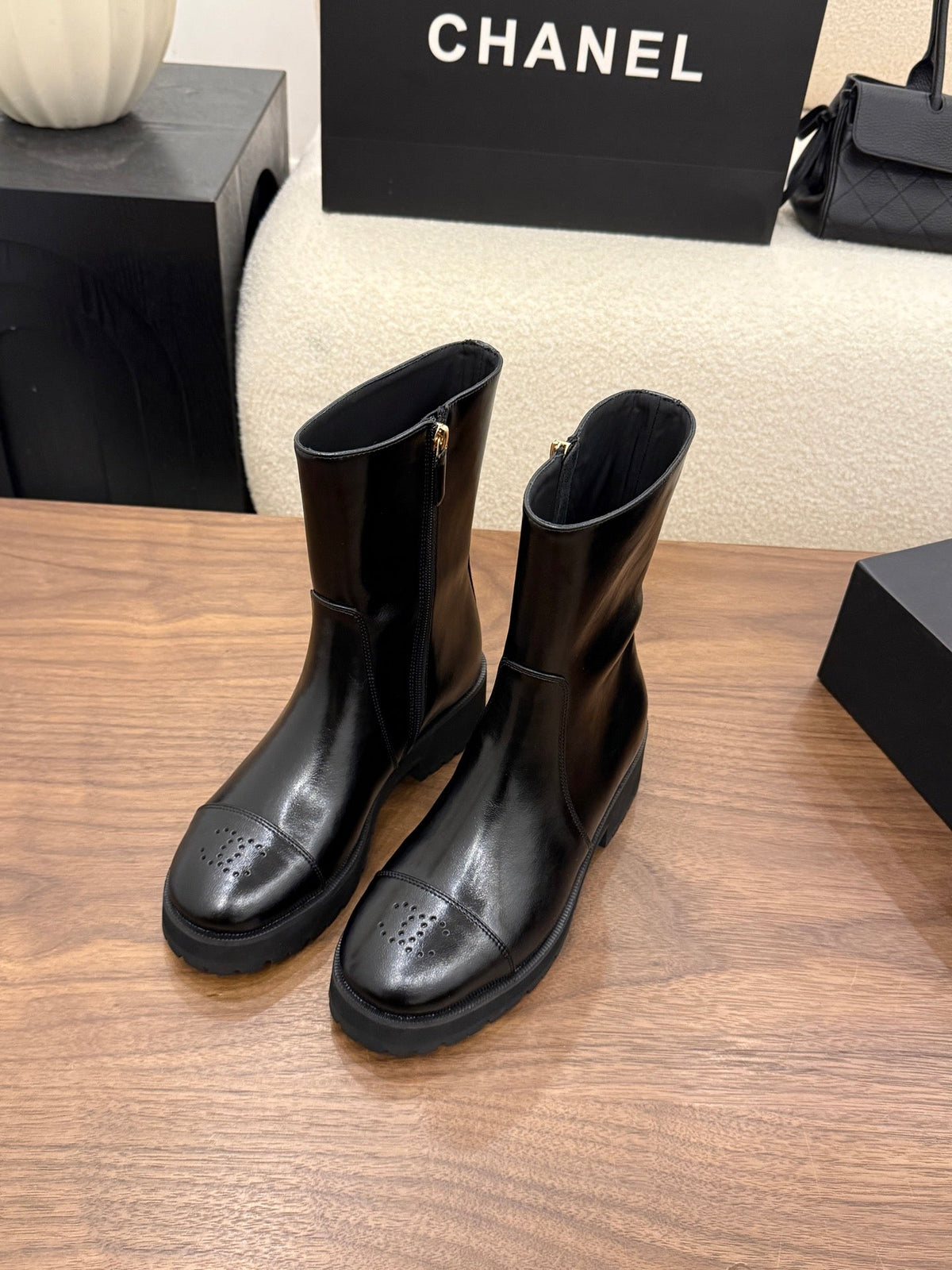 CC 26B Mid-Calf Boots 4.5cm Black Glossy Leather 122440
