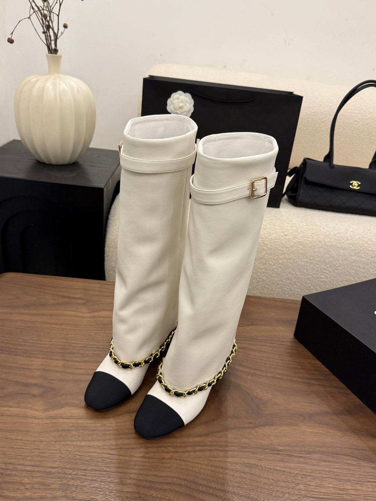 CC 26B Fold-Over Knee Boots 6.5cm White Black Canvas Leather 122435