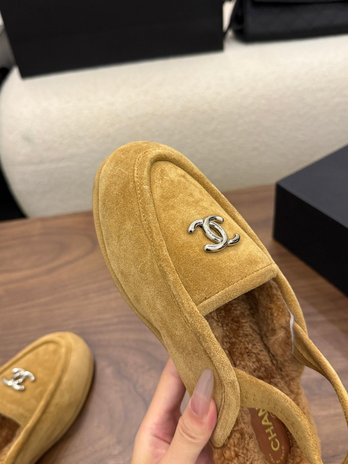 CC 26s Slingback Loafers Camel Suede Shearling 122672