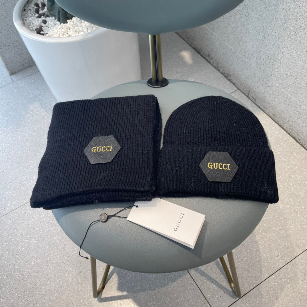 SET SCARF AND HAT IN BLACK WOOL 414805