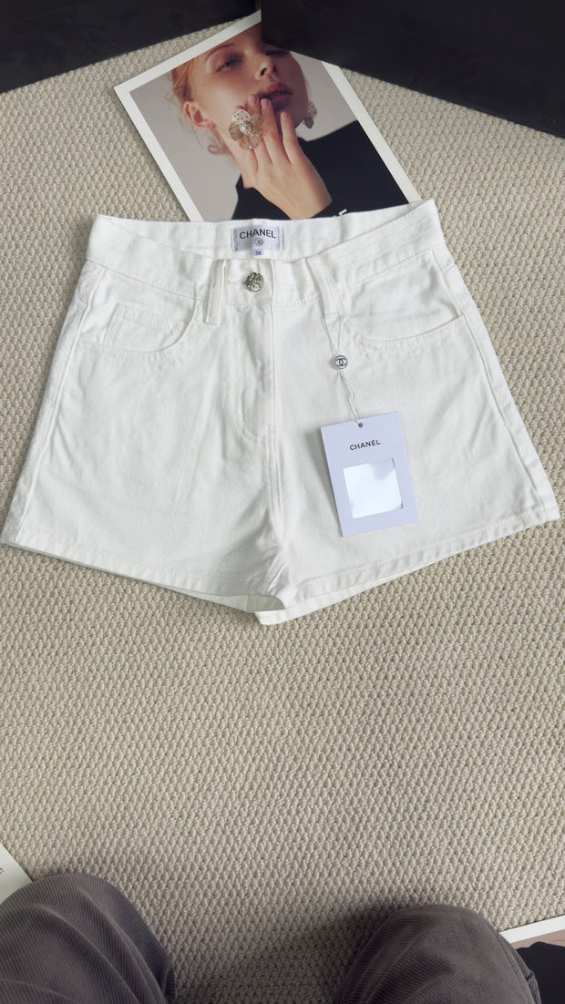 Chanel 2026 Denim Shorts White Cotton 635734