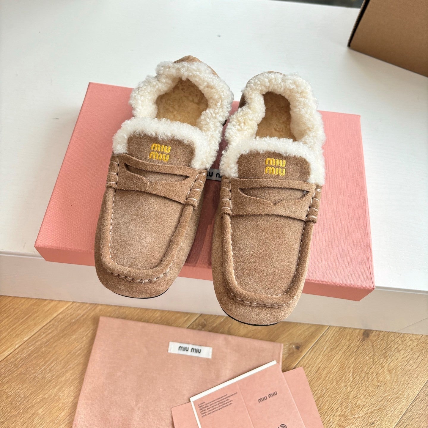 Miu 26s Ruches Loafers Khaki Suede Shearling 994146