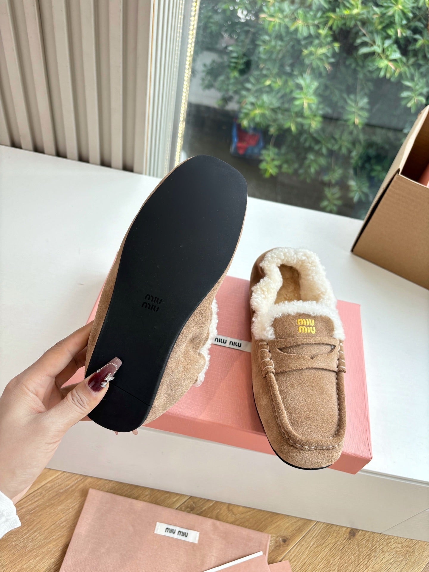 Miu 26s Ruches Loafers Khaki Suede Shearling 994146