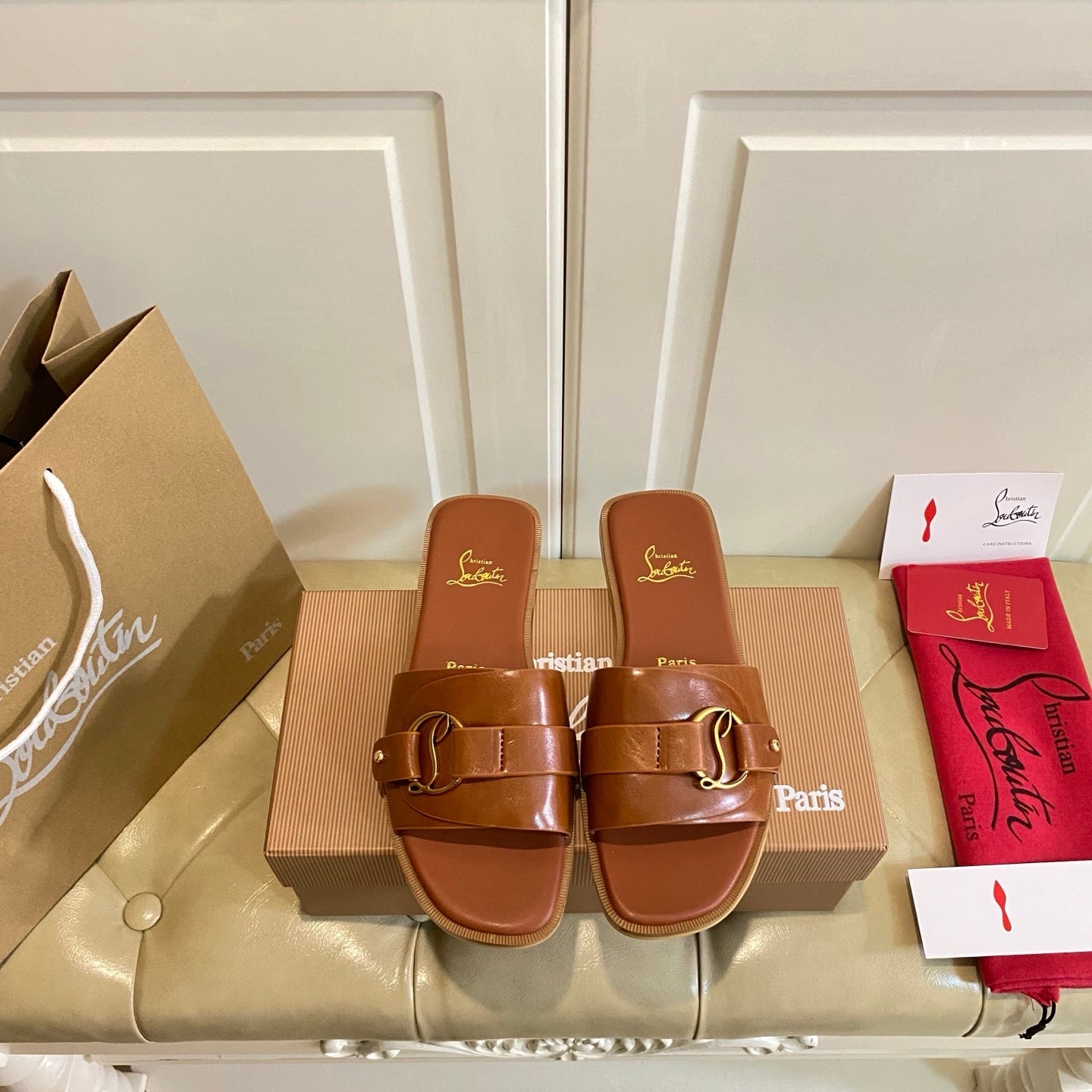 CL 26s Flat Sandal Brown Leather 687809