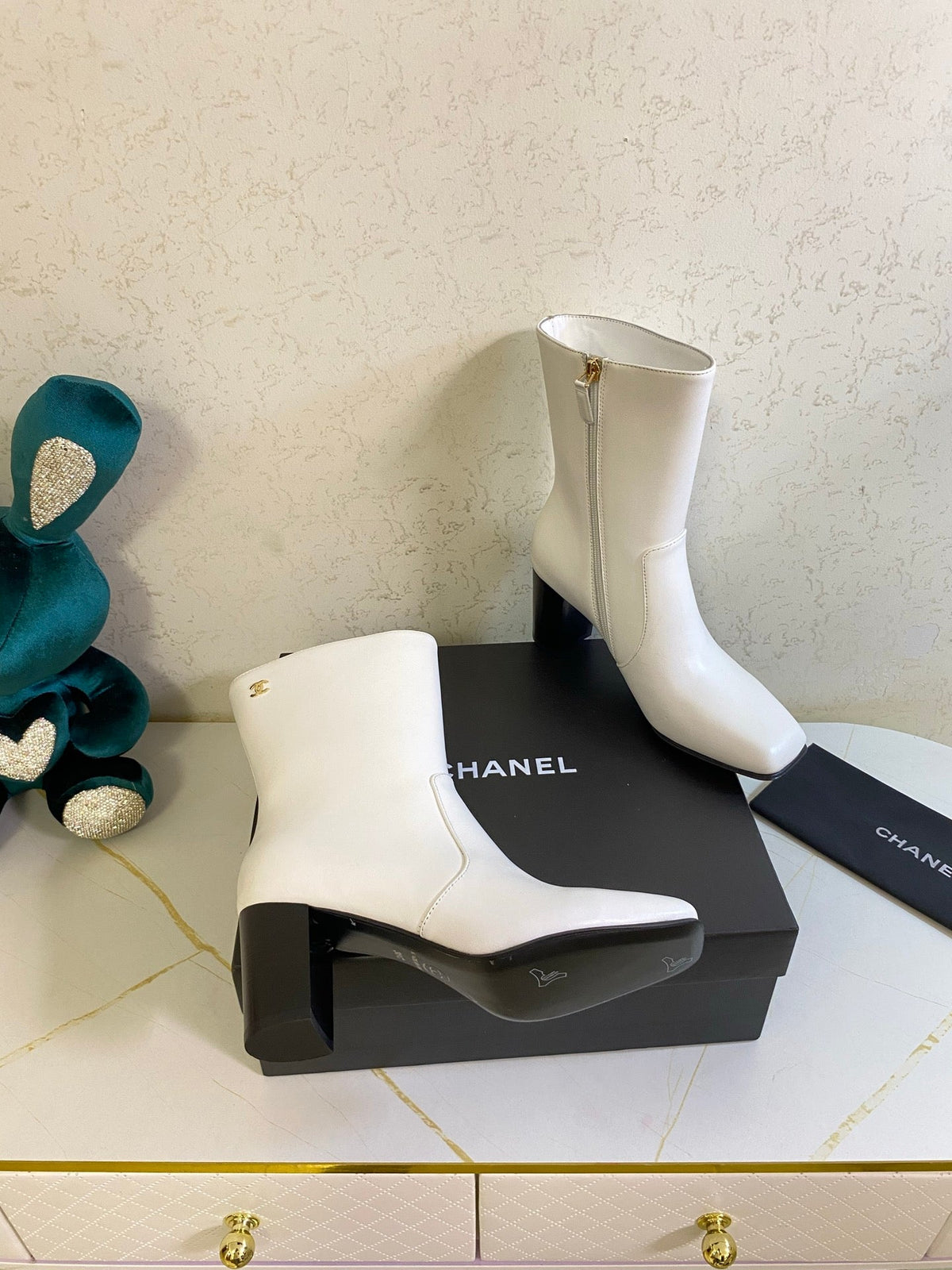 CC 26s High Boots 7.5cm Ankle Boots White Calfskin 126166