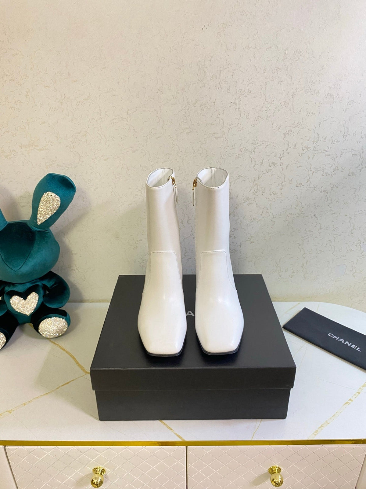 CC 26s High Boots 7.5cm Ankle Boots White Calfskin 126166