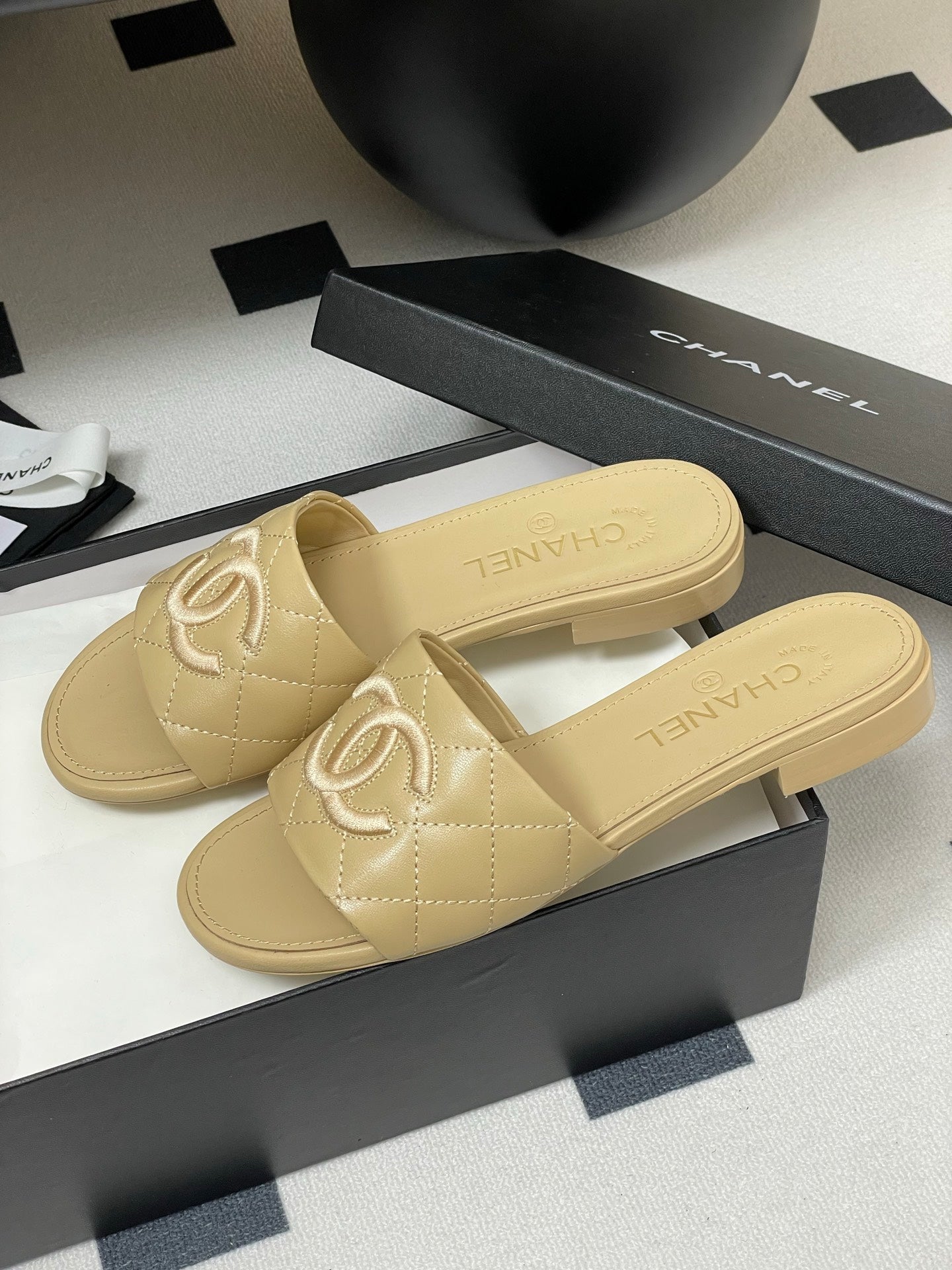 25S Embroidery Double C Mule 15mm Beige Lambskin 247581