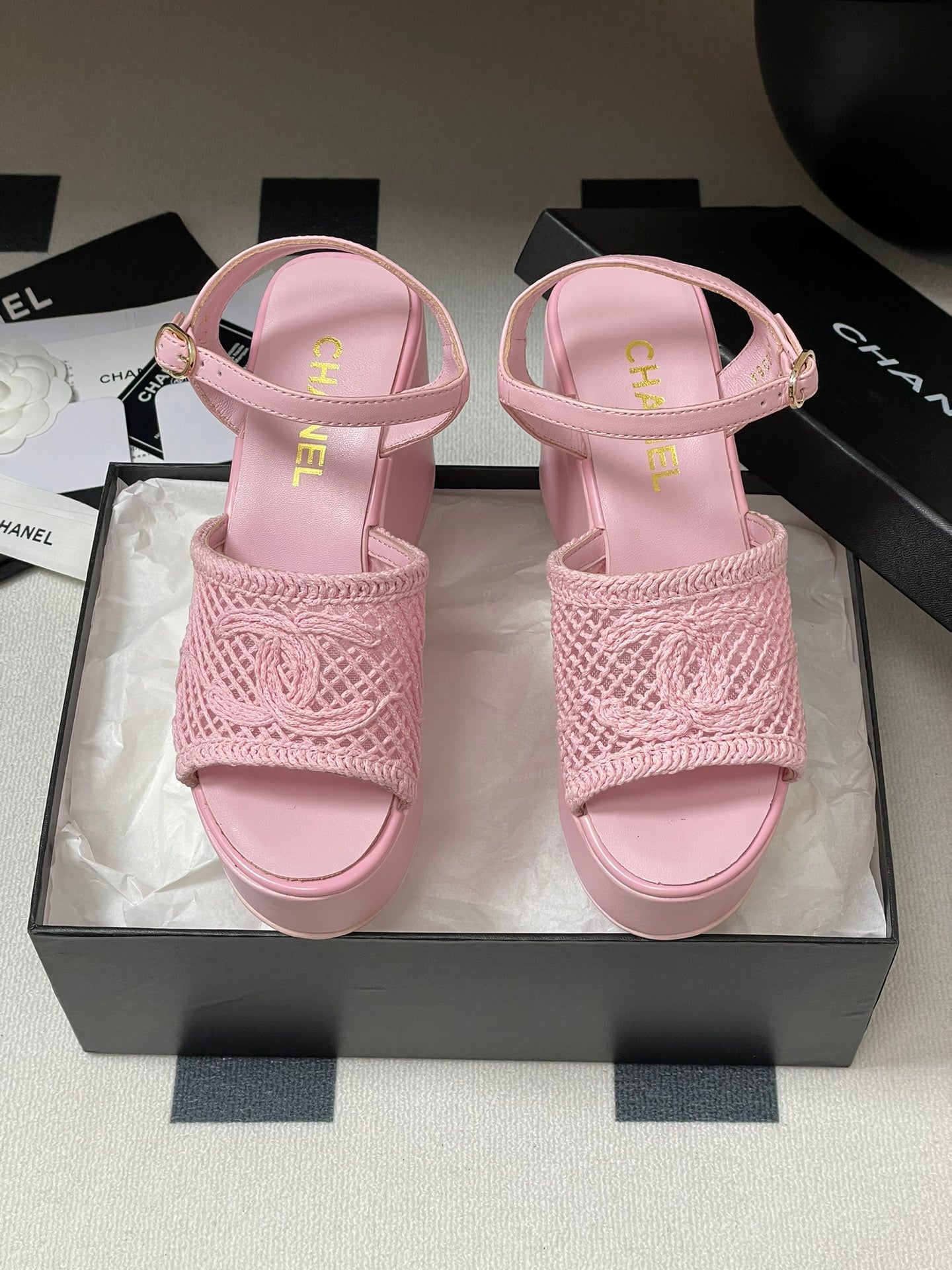 CC 25S Small Wedge Thick-Soled Sandal 10cm Pink Woven 247604