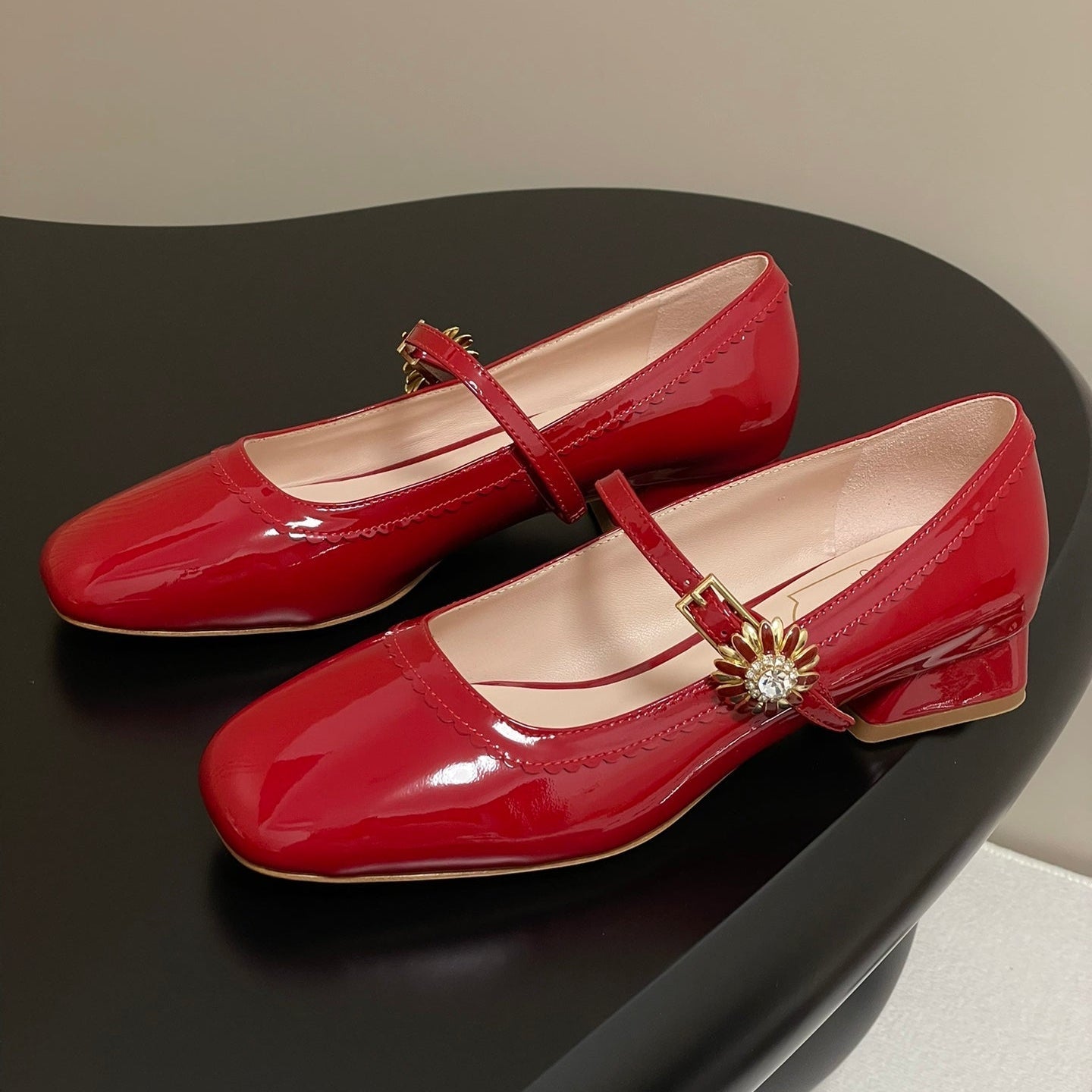 Viv 25 Mary Jane 2.5cm Red Patent Calf Leather 247890