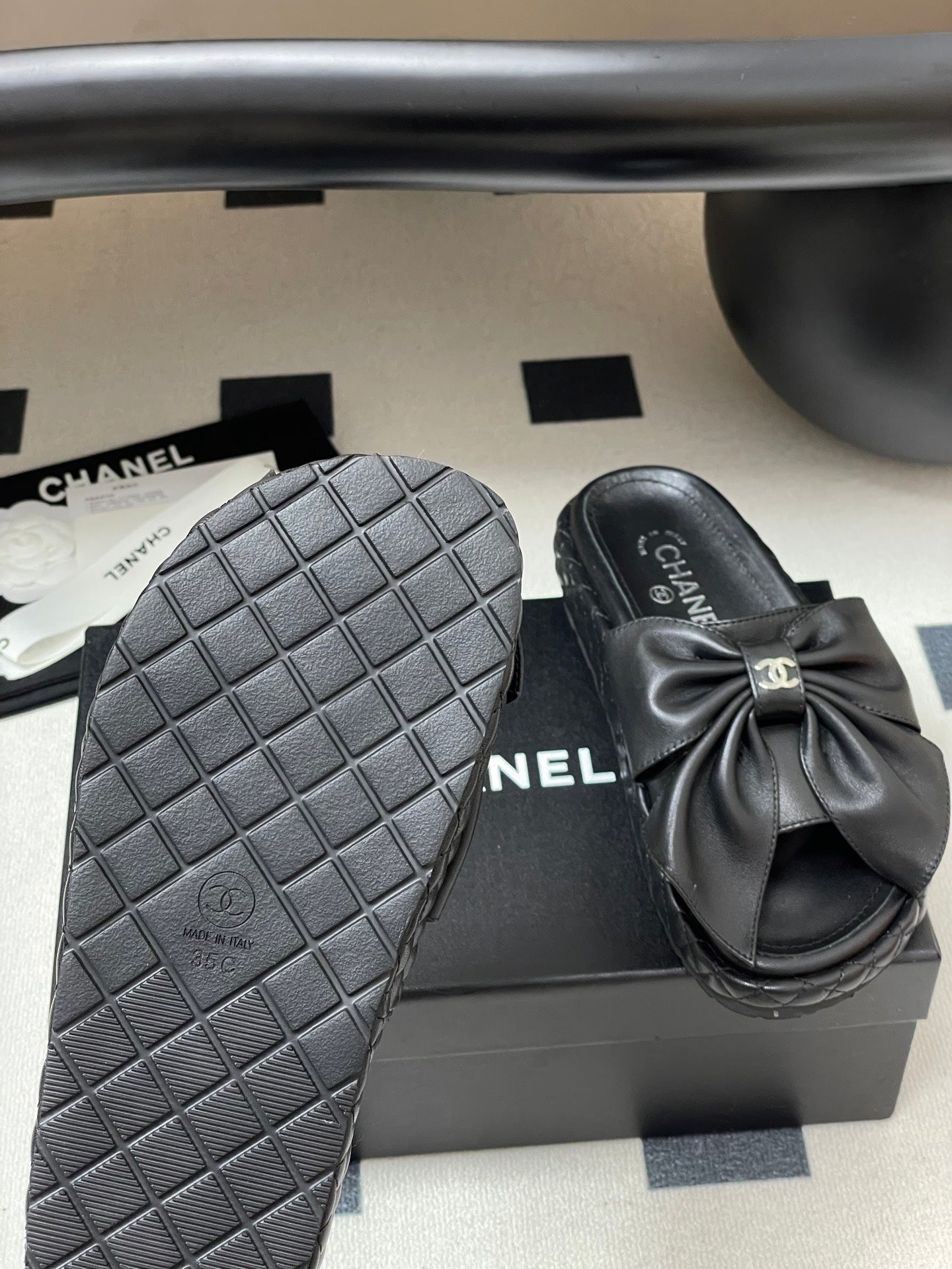 CC 25SS Big Bow Thick-soled Mule Sandals Black Lambskin 319708