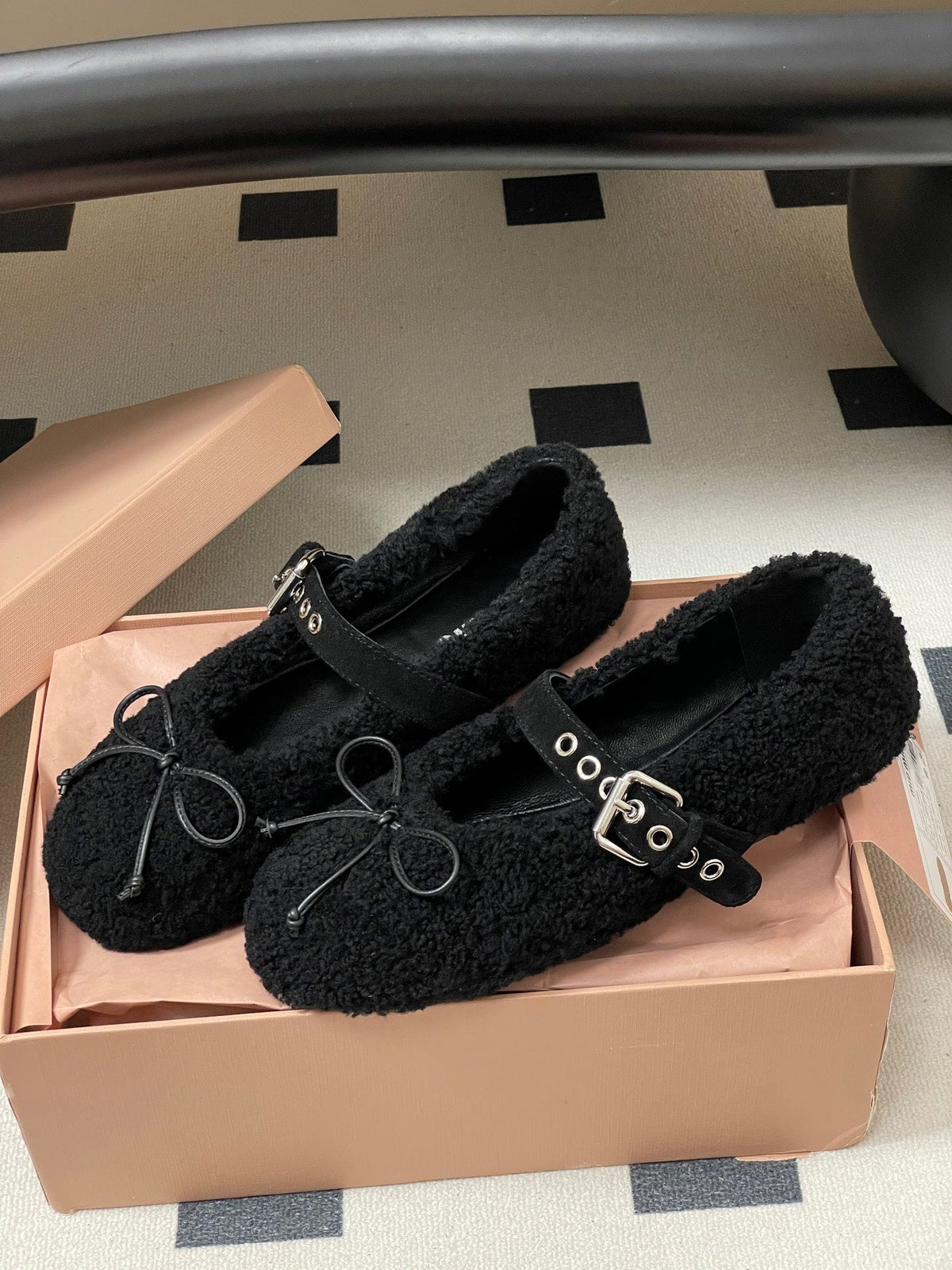 MM 26s Mary Jane Flats 1cm Black Shearling 151128