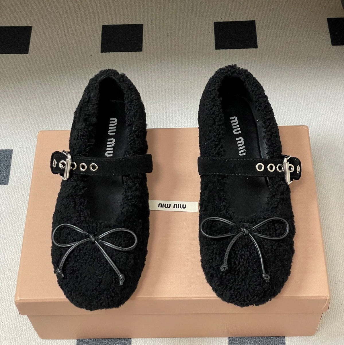 MM 26s Mary Jane Flats 1cm Black Shearling 151128