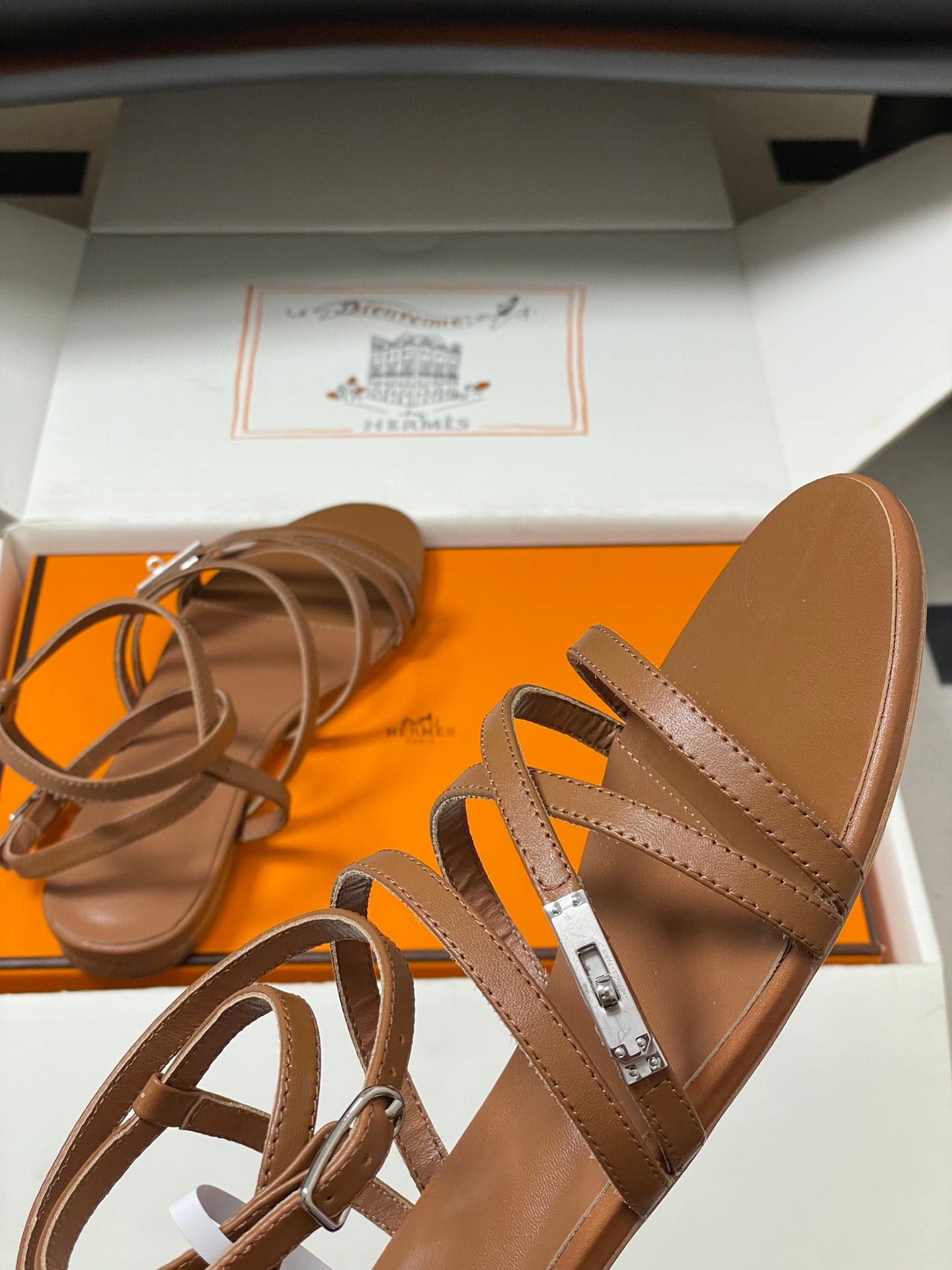 HM Lullaby Sandals Brown Calfskin 593788