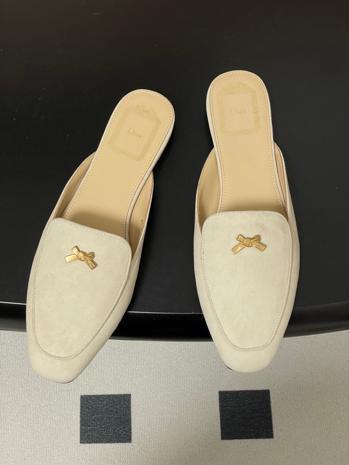 CD 26 Baby Bow Flat Mule Rope Beige Cowhide Sheepskin Suede 632594