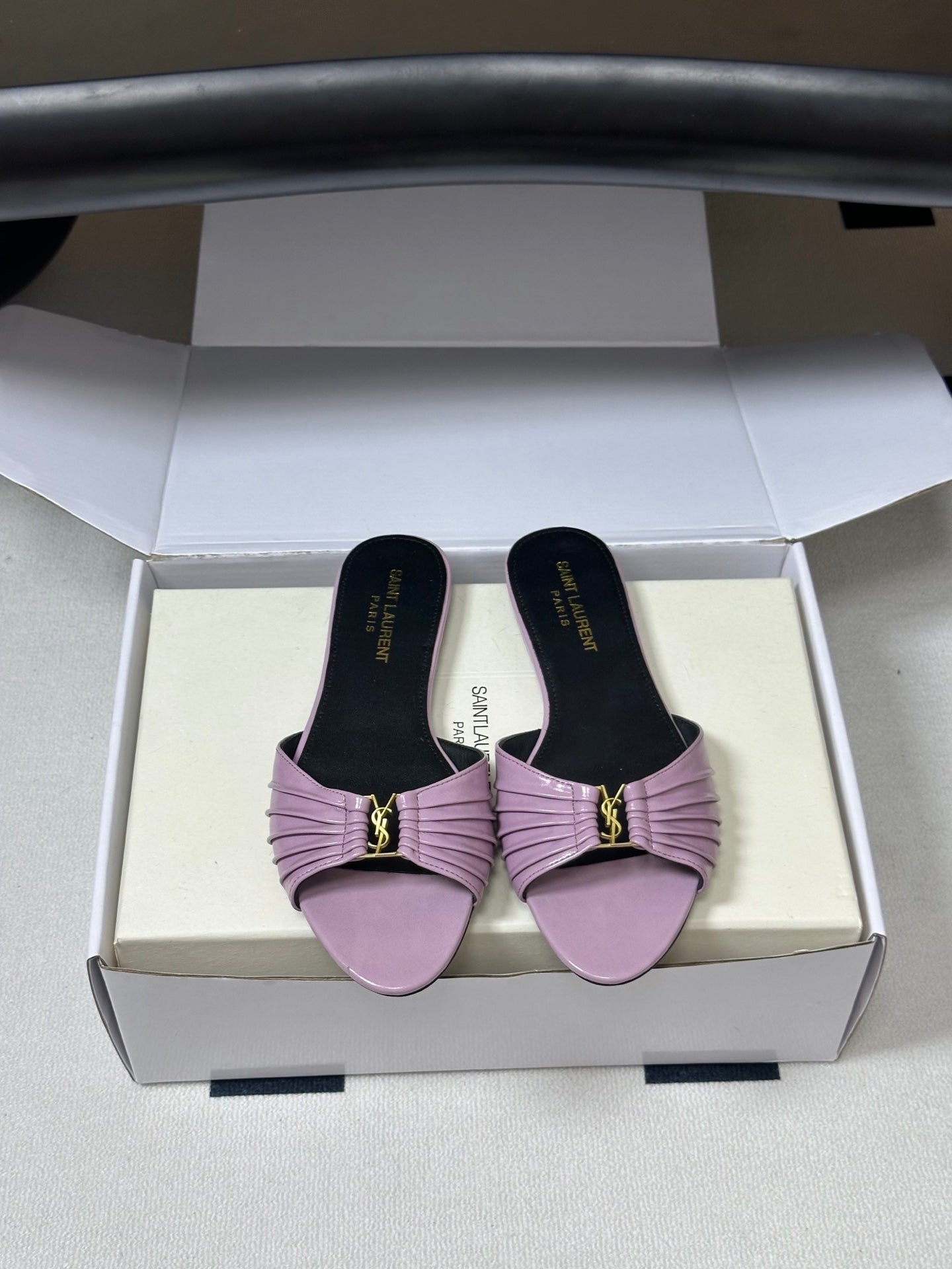 YSL Babylone Slides Light Purple Glossy Leather 835190