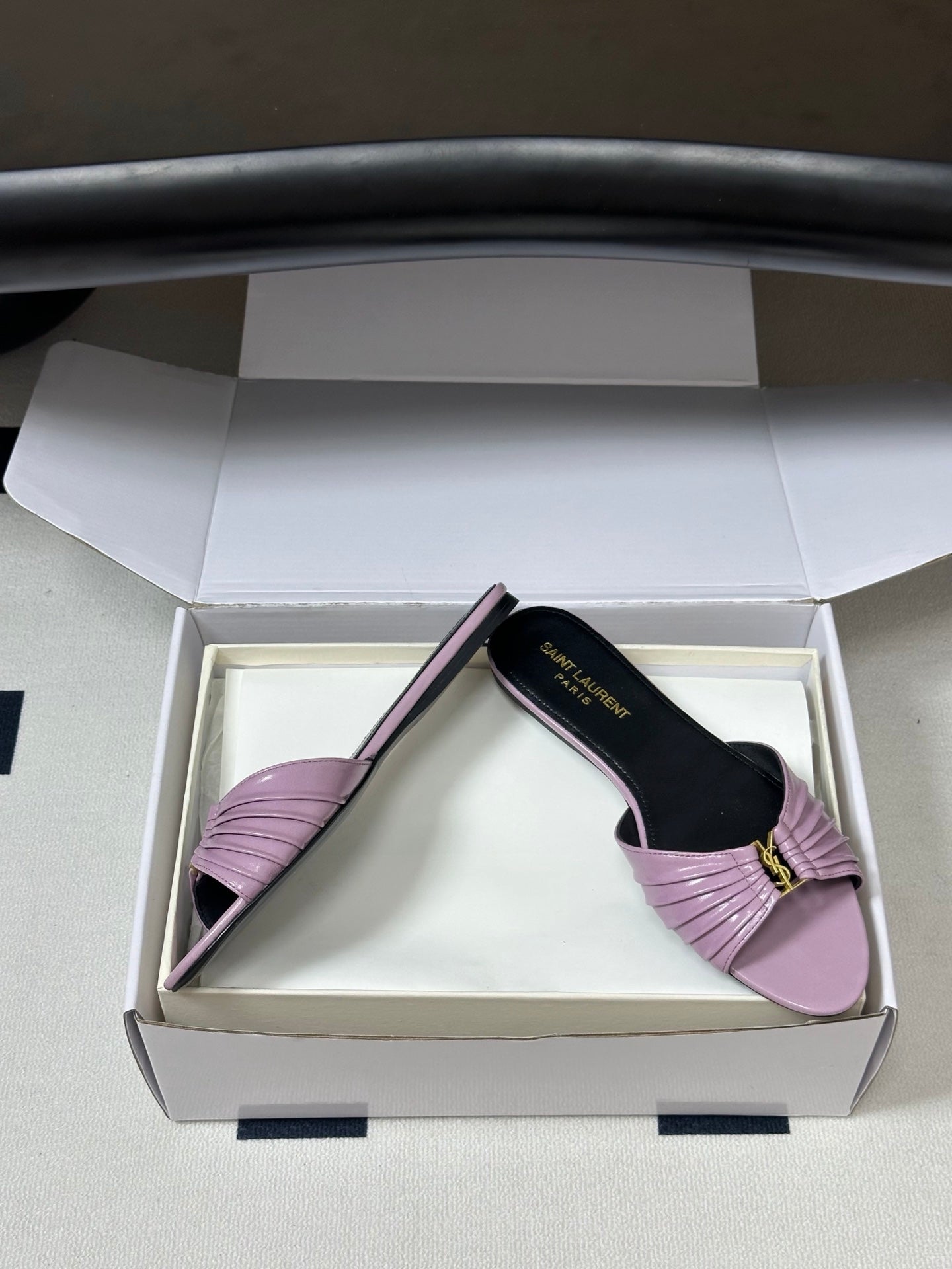 YSL Babylone Slides Light Purple Glossy Leather 835190