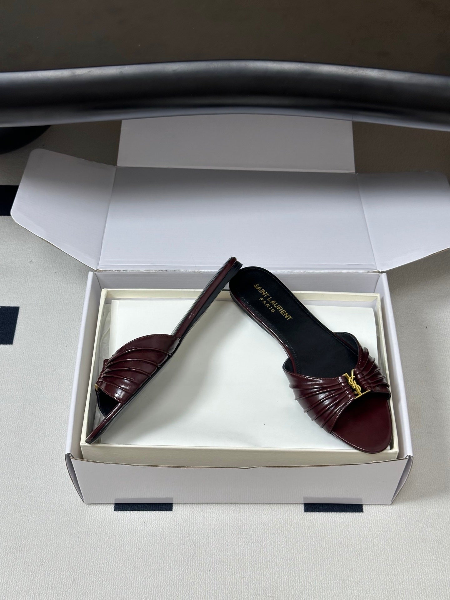 YSL Babylone Slides Coffee Glossy Leather 835191