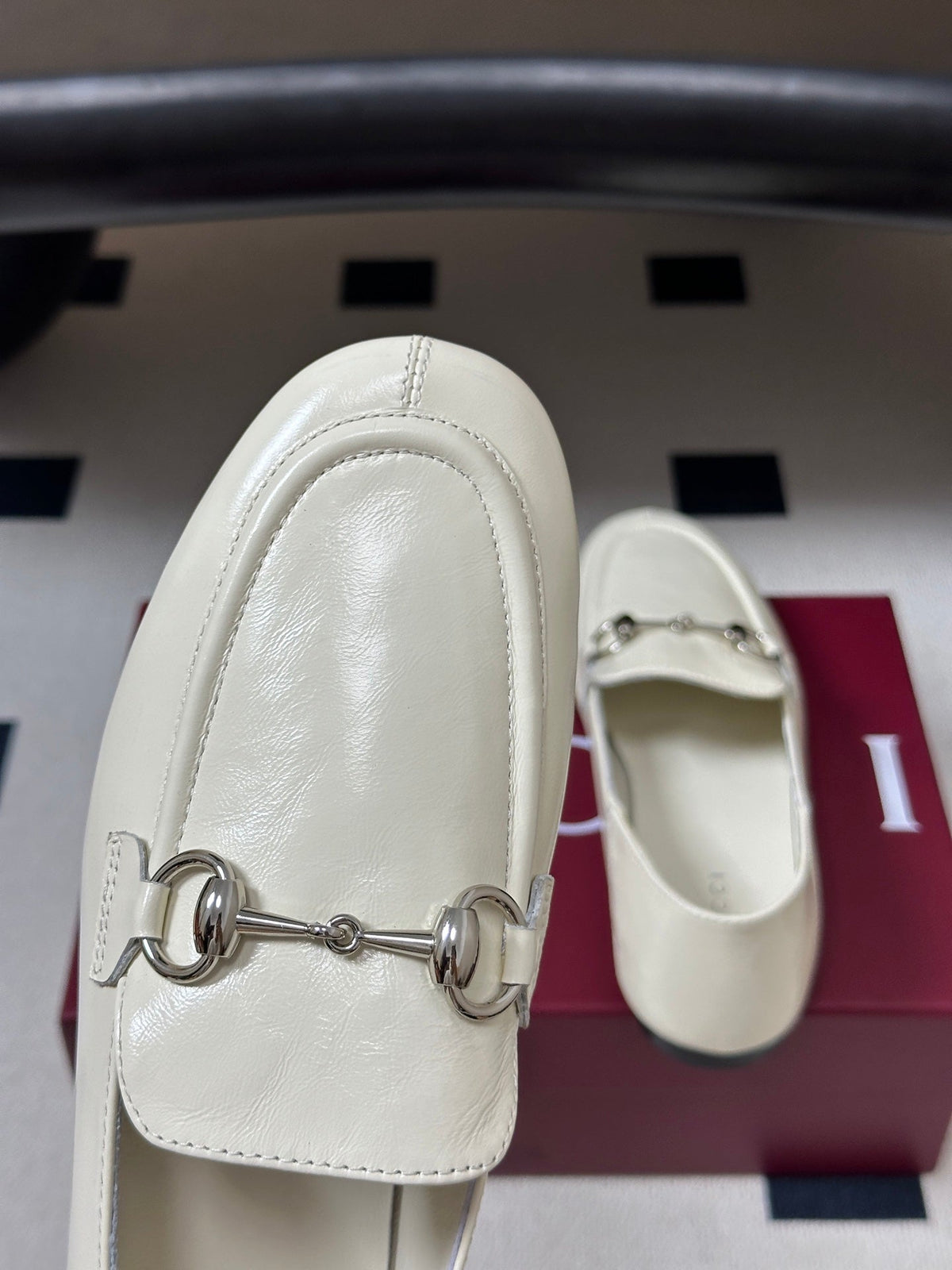 GG 26s Horsebit Loafers Flat White Glossy Leather 952567