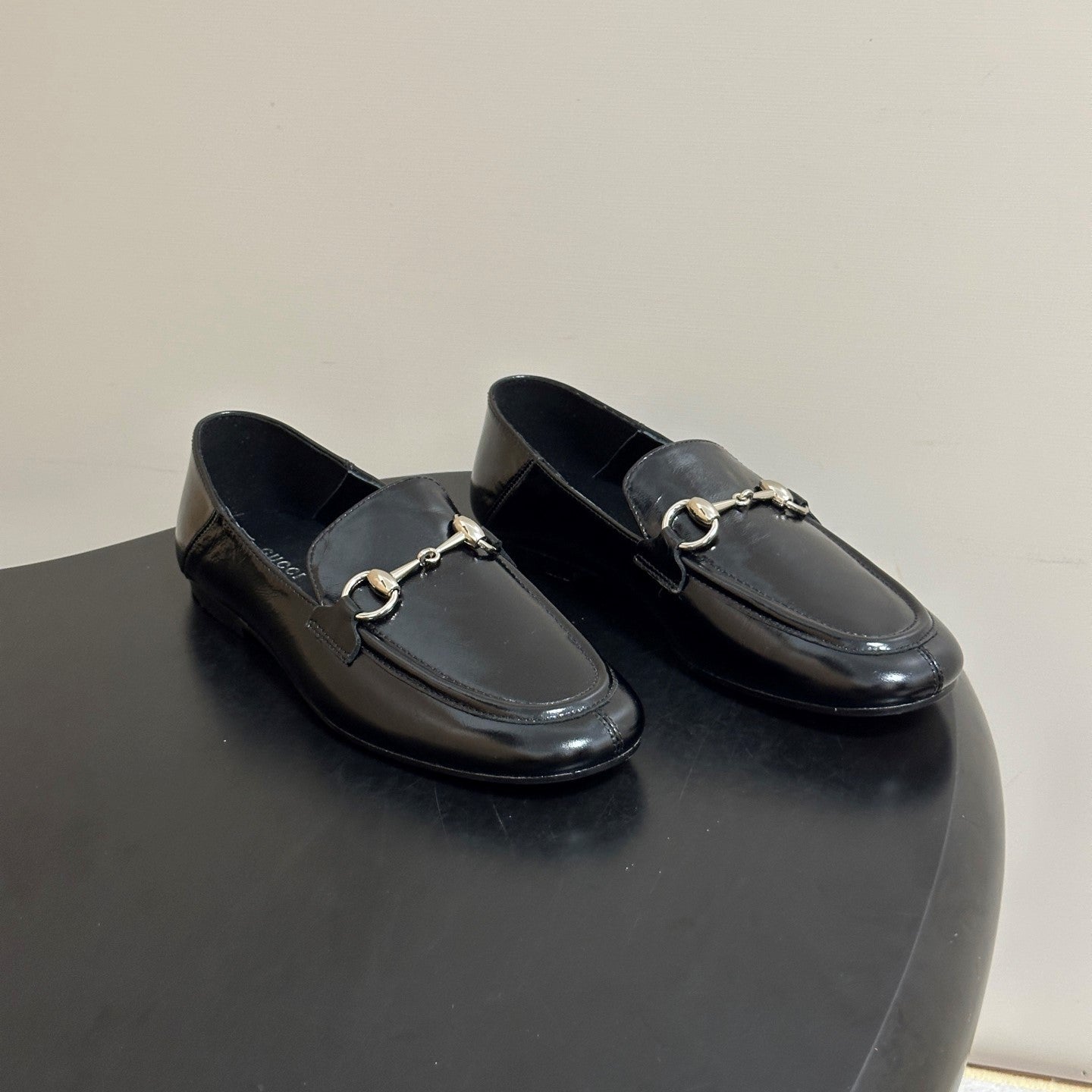 GG 26s Horsebit Loafers Flat Black Glossy Leather 952568