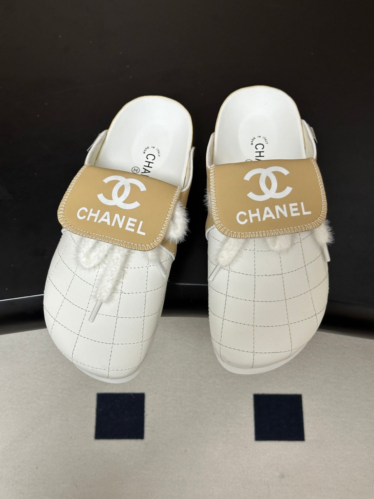 CC 26s Mules Beige White Quilted Leather Shearing 952552