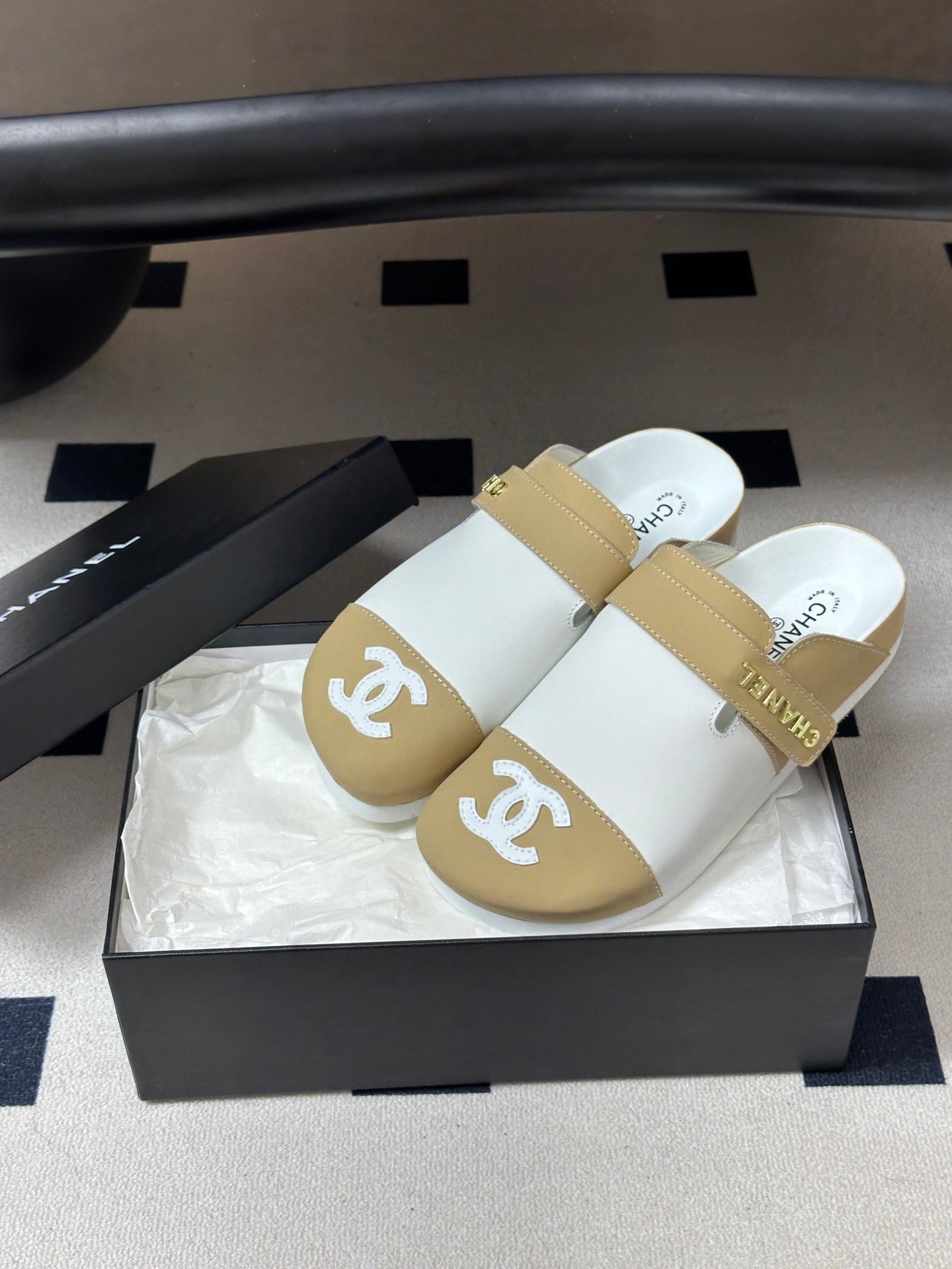 CC 26s Pool Slides Beige White Lambskin 952556