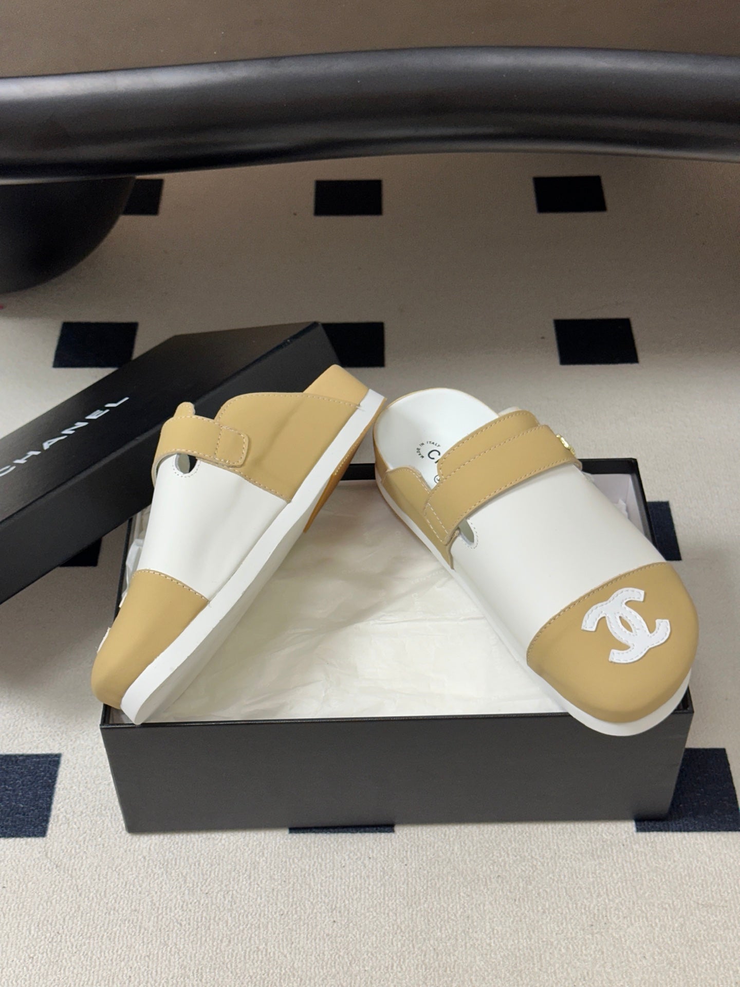 CC 26s Pool Slides Beige White Lambskin 952556
