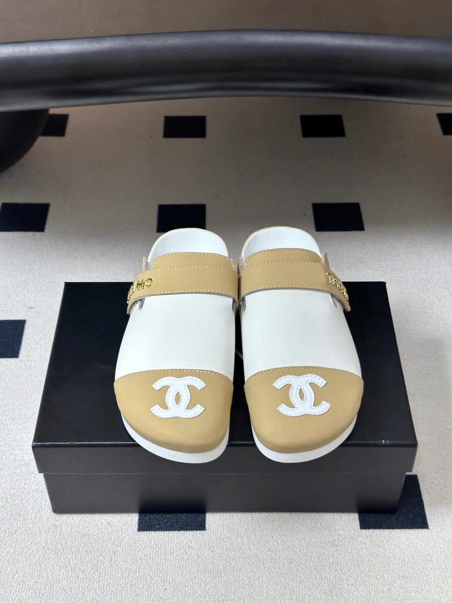 CC 26s Pool Slides Beige White Lambskin 952556