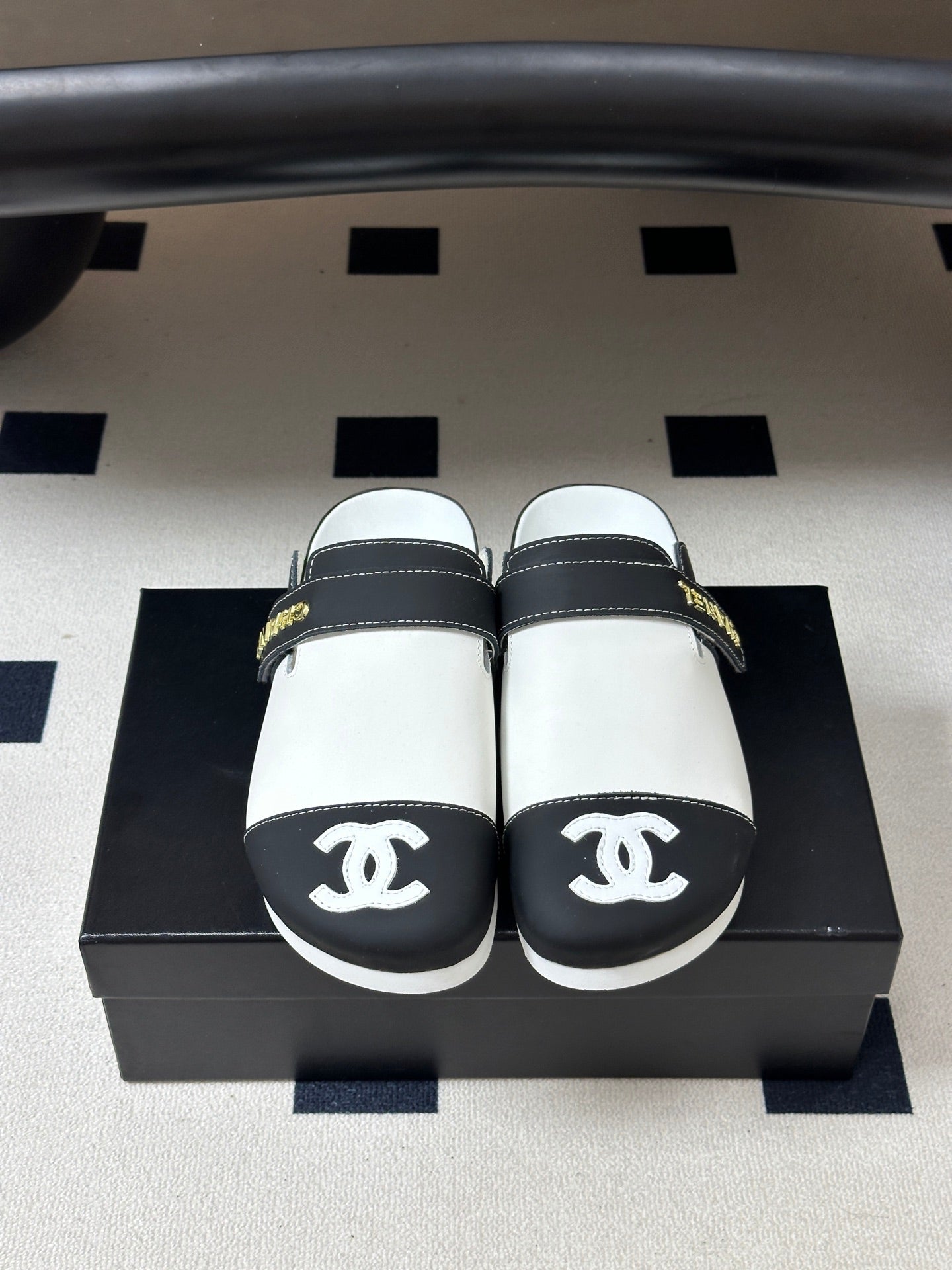 CC 26s Pool Slides Black White Lambskin 952559