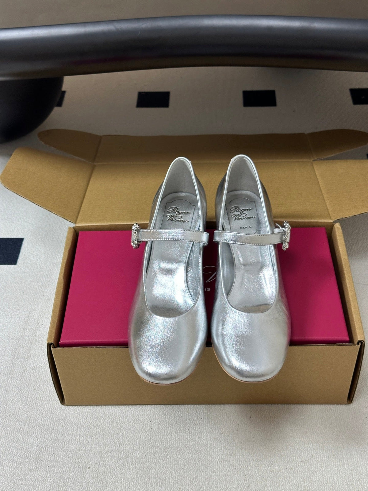 RV 26s Efflorescence Mary Jane Pumps 4.5cm Silver Metallic Leather 119460