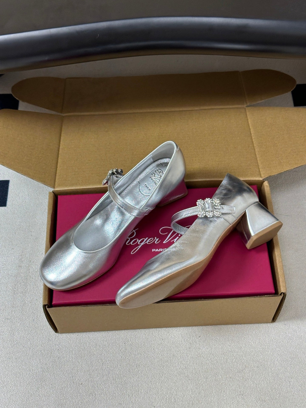 RV 26s Efflorescence Mary Jane Pumps 4.5cm Silver Metallic Leather 119460