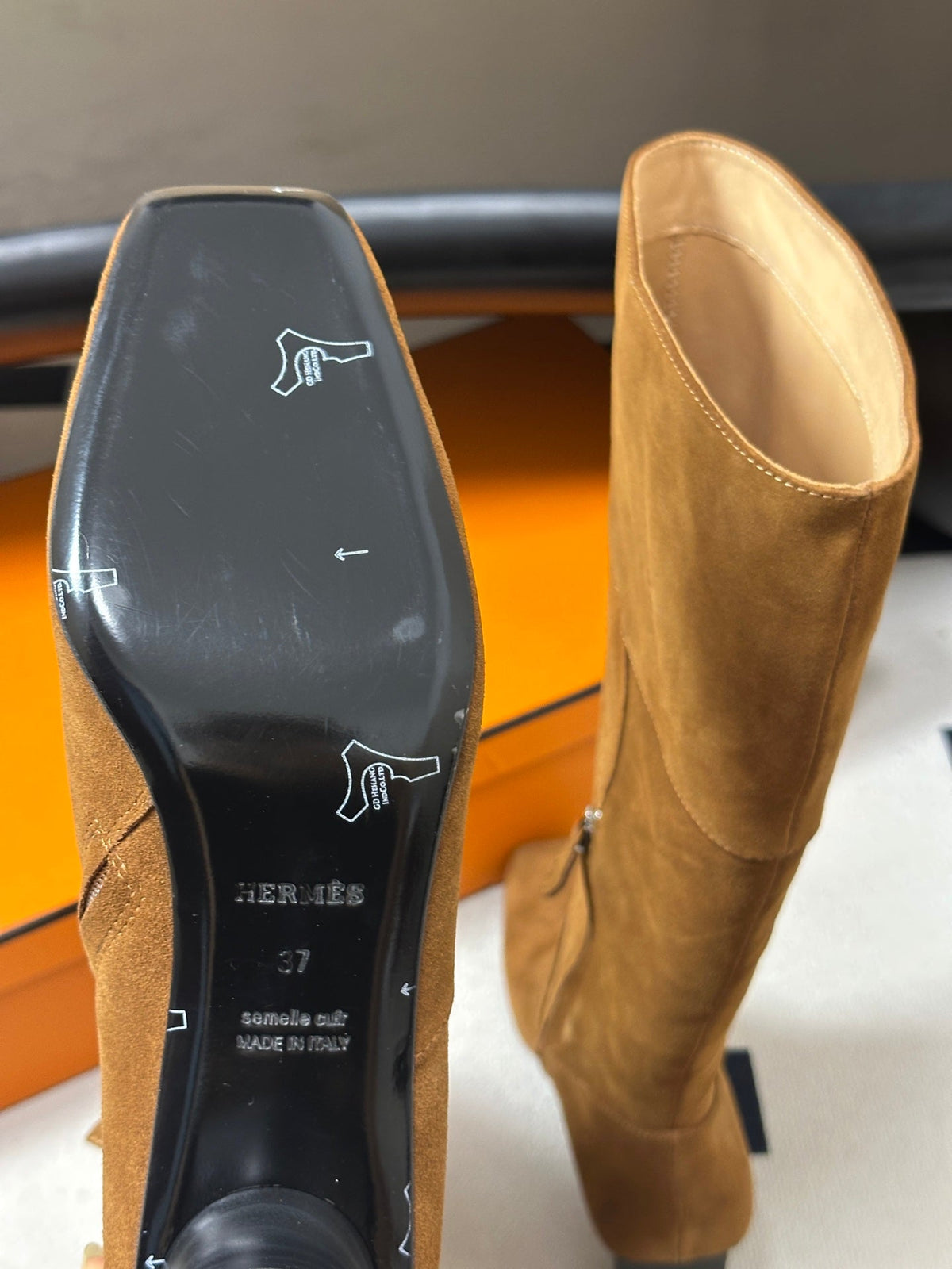 HM 26s Square-Toe Knee-High Boots 5.5cm Tan Suede 150018