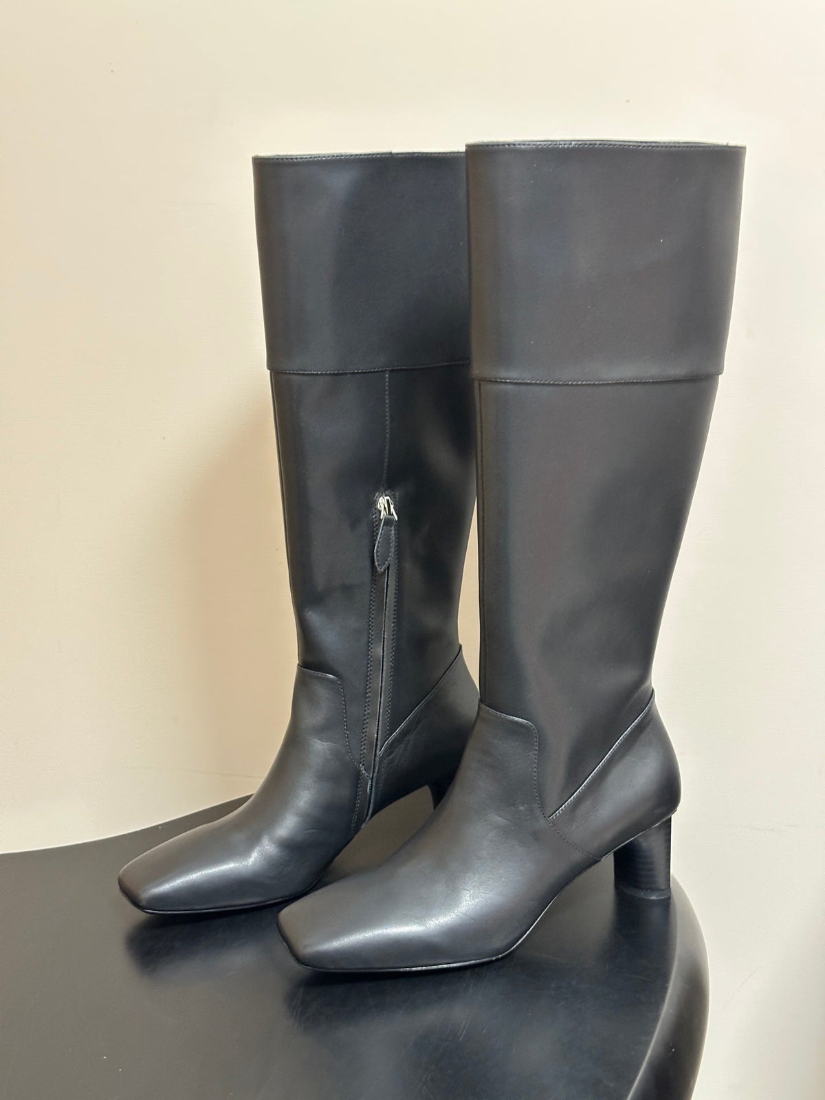 HM 26s Square-Toe Knee-High Boots 5.5cm Black Leather 150022