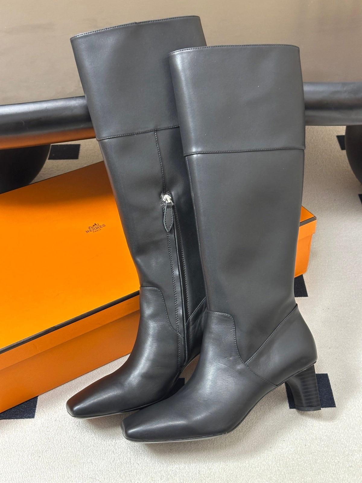HM 26s Square-Toe Knee-High Boots 5.5cm Black Leather 150022