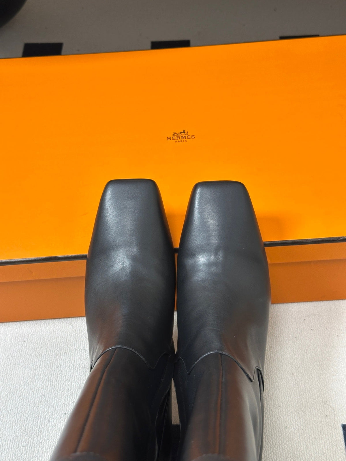 HM 26s Square-Toe Knee-High Boots 5.5cm Black Leather 150022