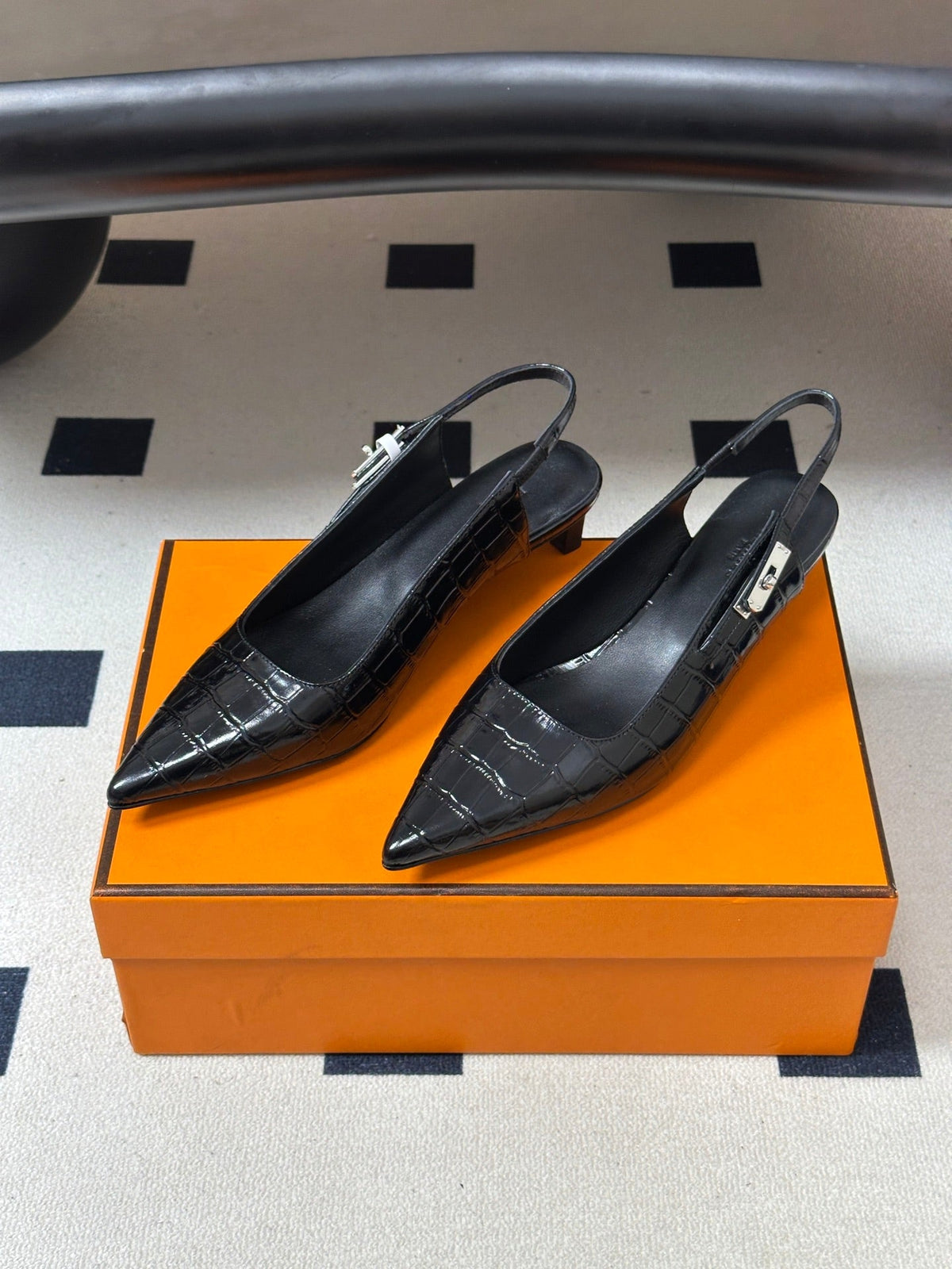 HM 26s Lover Slingbacks 4cm Black Croc 150539