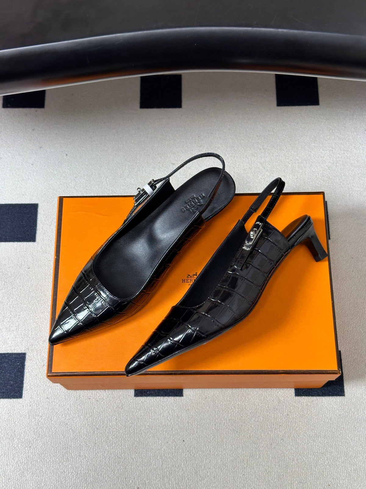 HM 26s Lover Slingbacks 4cm Black Croc 150539