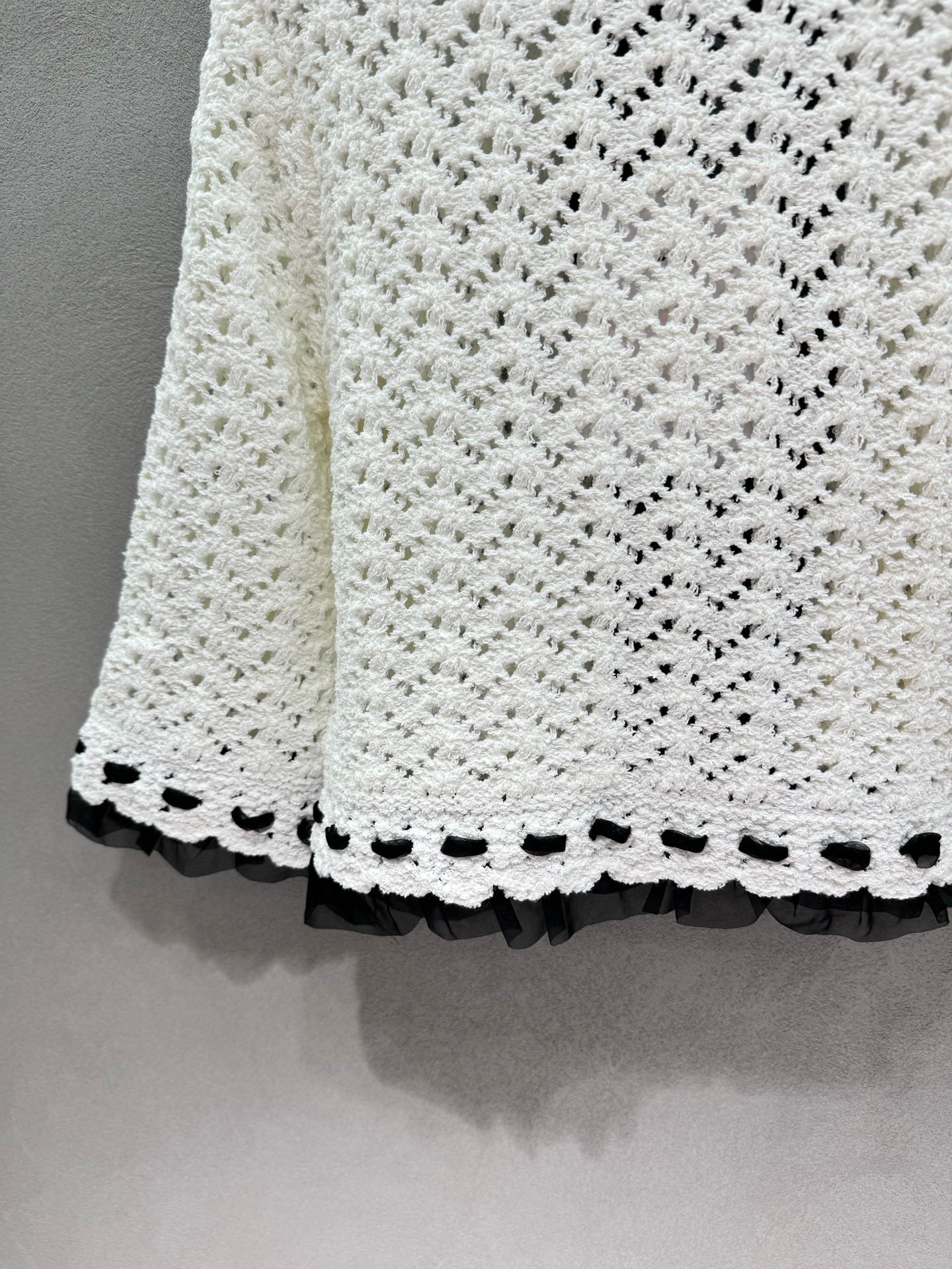 CC 26s Openwork Knit Two-Piece Set Black White Wool 414758