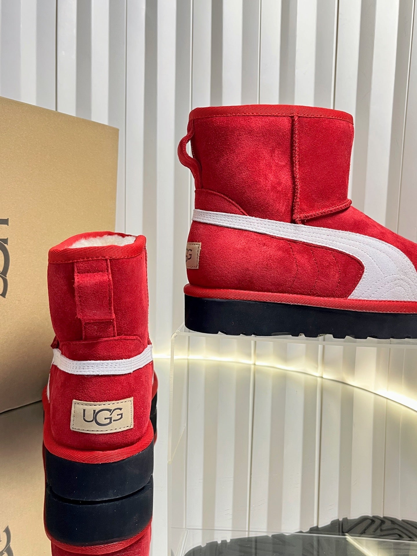 UGG x Puma Boots Red Suede 548548