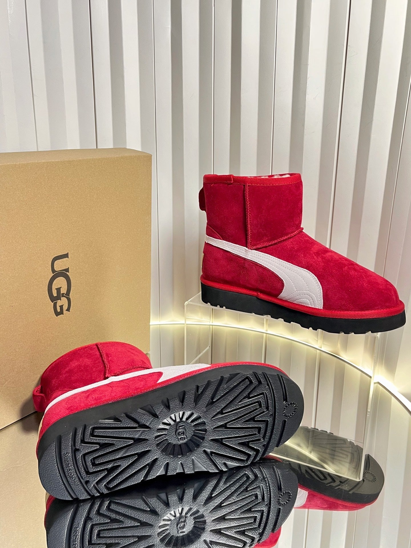 UGG x Puma Boots Red Suede 548548
