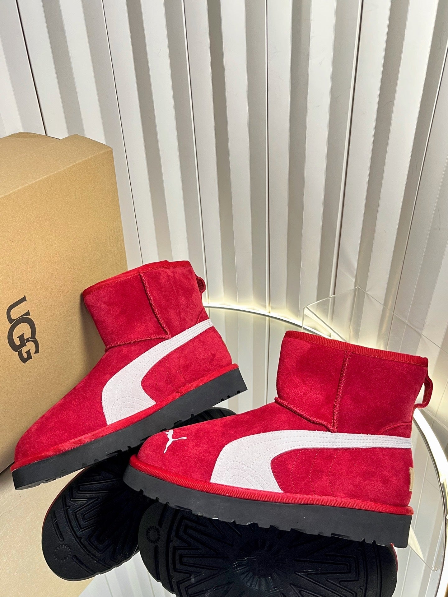 UGG x Puma Boots Red Suede 548548