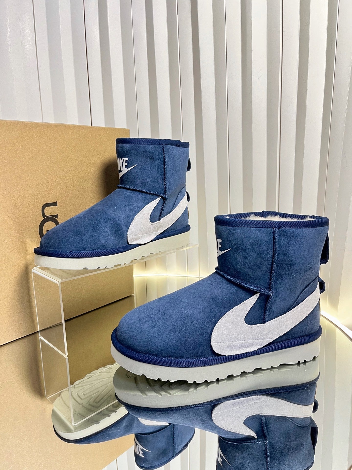 UGG x Nike Boots Blue Suede 548549