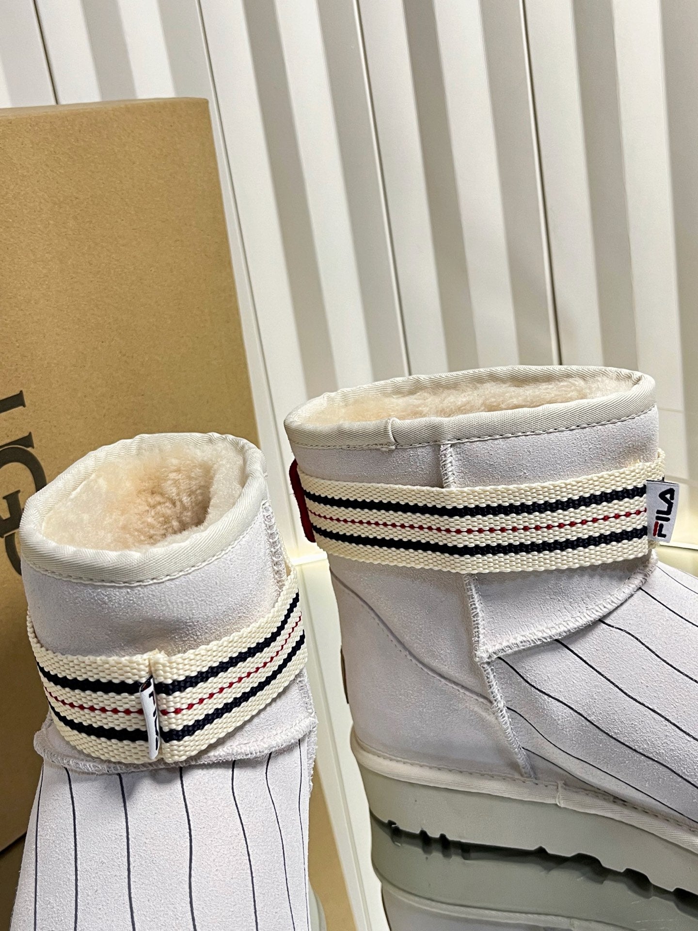 UGG x FILA Boots White Suede 548550
